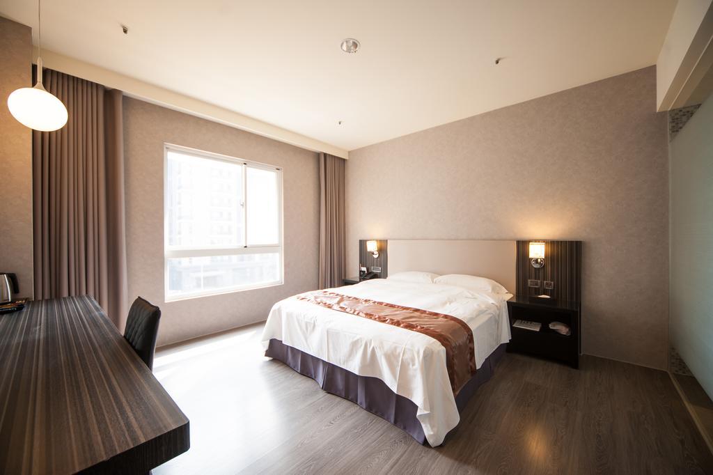 Grand Crystal Hotel Sin-ču Pokoj fotografie
