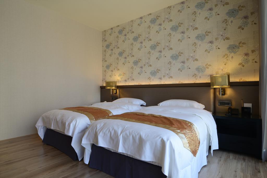 Grand Crystal Hotel Sin-ču Pokoj fotografie